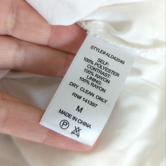 ASTR The Label Womens Lace Midi Dress White Crochet Floral Medium Summer Wedding - Picture 10 of 11